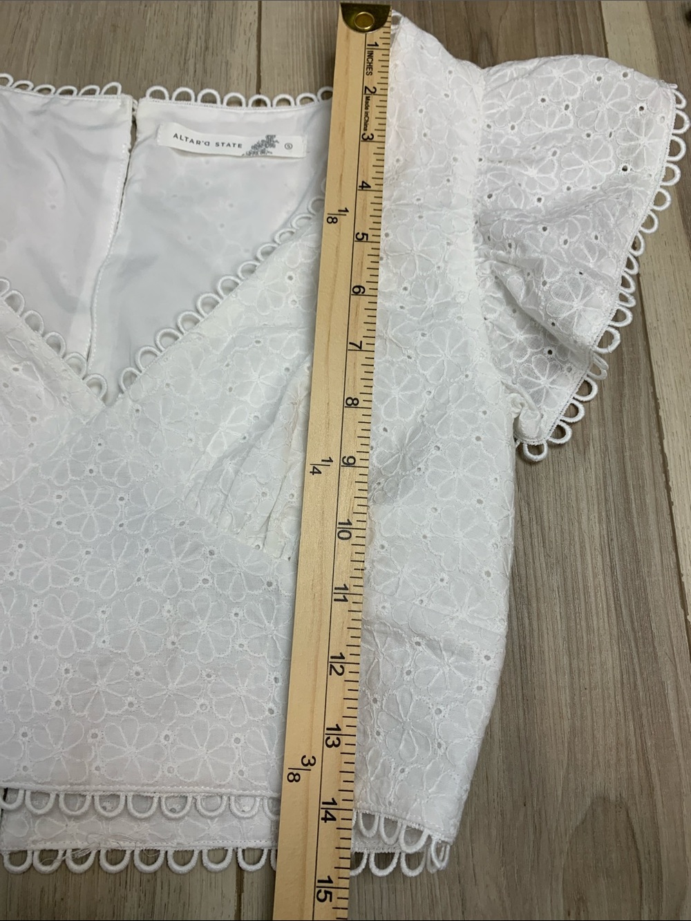 Altar’d State White Cotton Feminine V neck Short Sleeve Split Back CropTop Sz S - Picture 4 of 8